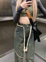 Women's Raw Hem Vintage Jeans - Image 7