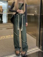 Women's Raw Hem Vintage Jeans - Image 3